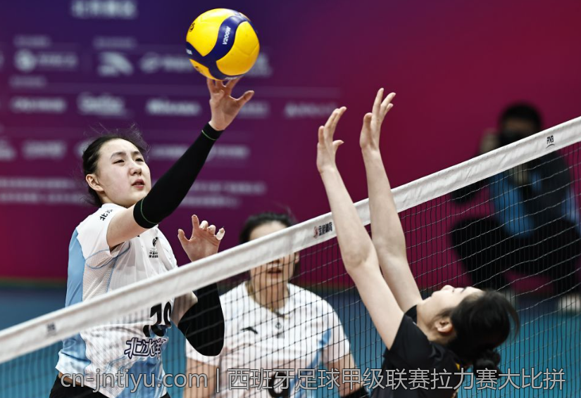 西班牙足球甲级联赛拉力赛大比拼